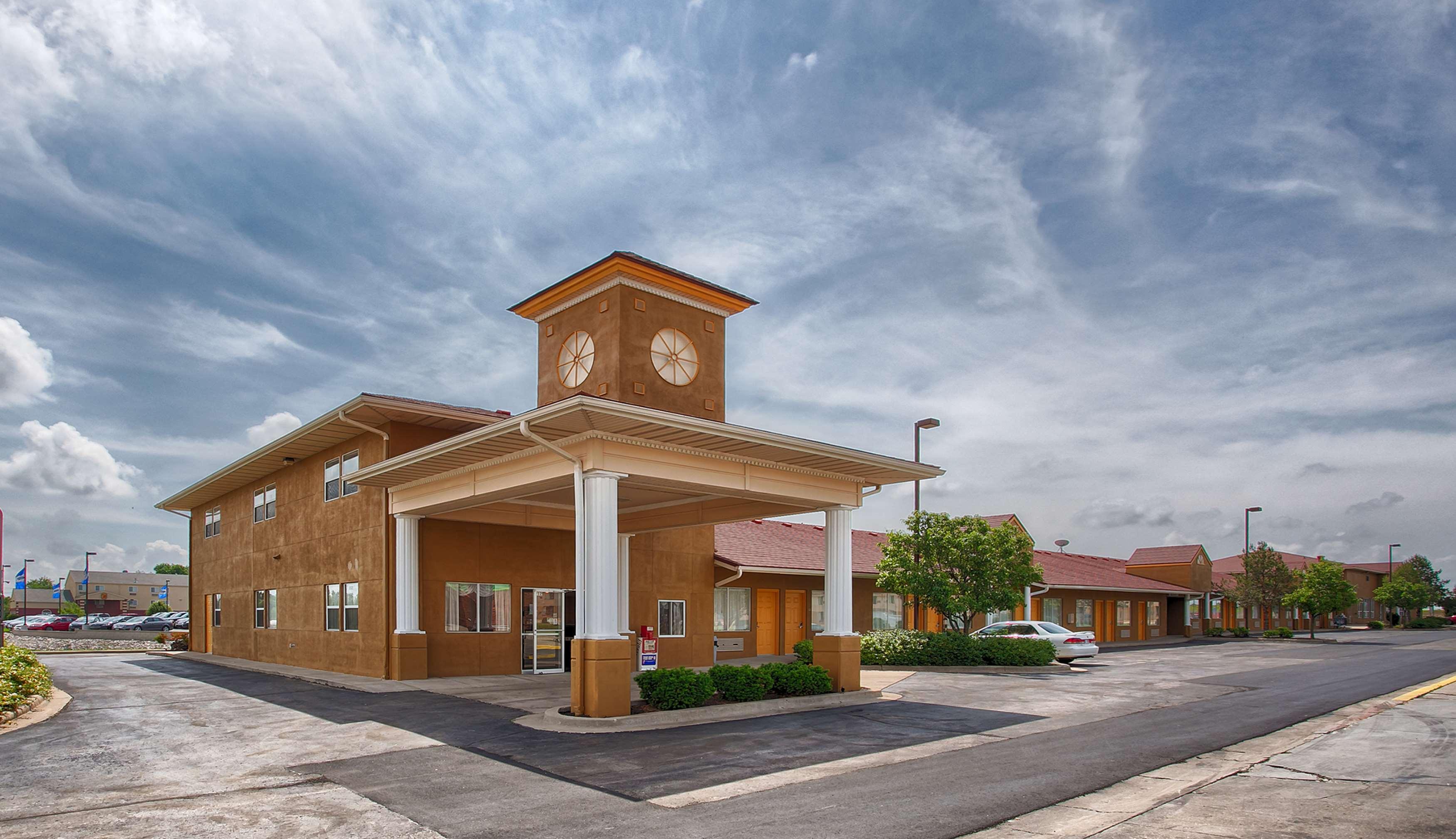 Best Western Ottawa Inn Exterior photo