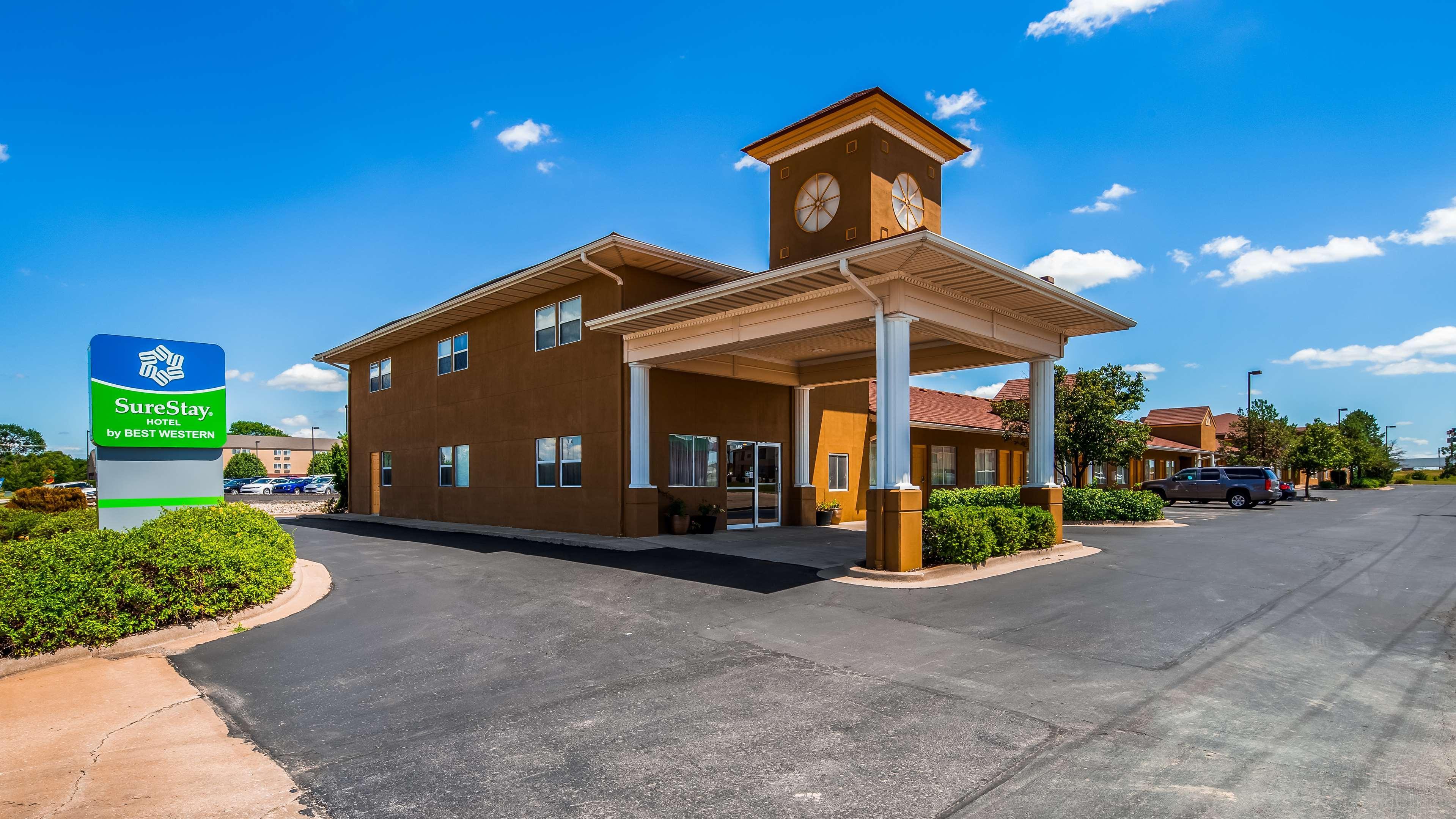 Best Western Ottawa Inn Exterior photo